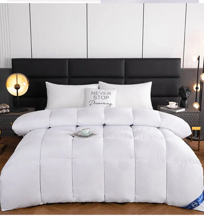 Hotel-Style Fluffy Comforter